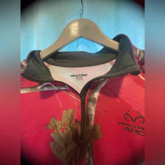 Authentic Real-tree pink quarter zip sweater. Worn it once and super cute - Picture 2 of 6